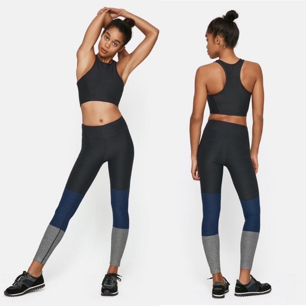 Outdoor Voices New Gradient Warmup Legging 
Charcoal/Navy/Graphite Medium M